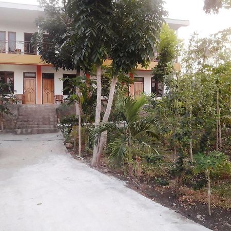 The Teuz B&B Labuan Bajo Ngoại thất bức ảnh