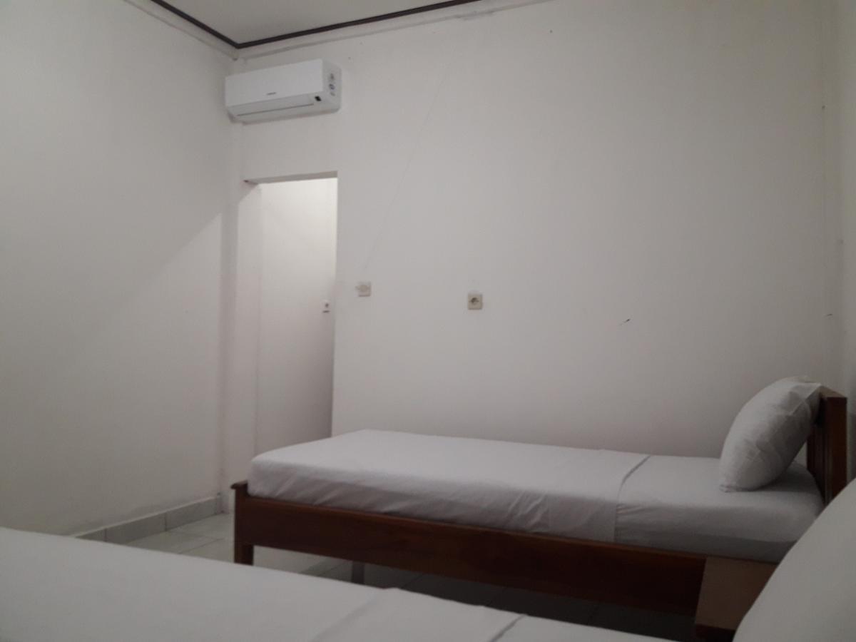 The Teuz B&B Labuan Bajo Ngoại thất bức ảnh