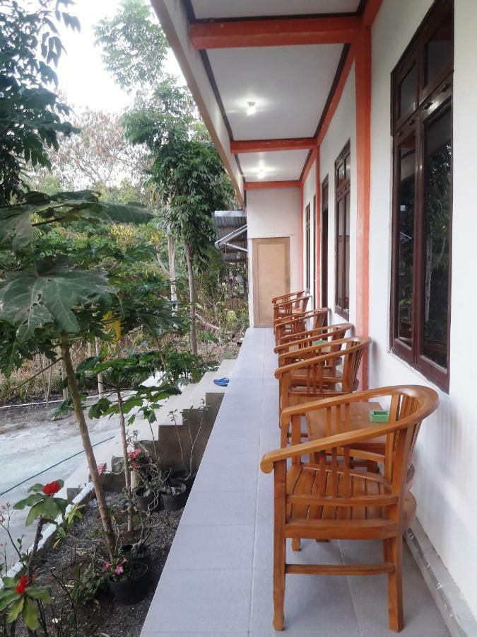 The Teuz B&B Labuan Bajo Ngoại thất bức ảnh