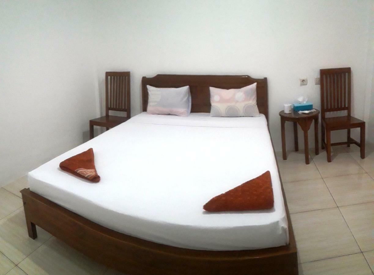 The Teuz B&B Labuan Bajo Ngoại thất bức ảnh