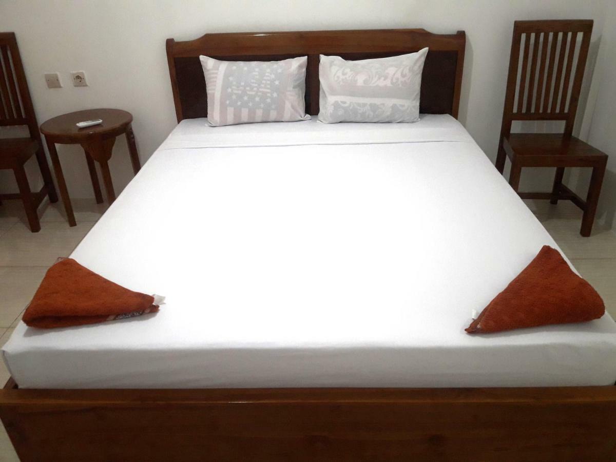 The Teuz B&B Labuan Bajo Ngoại thất bức ảnh