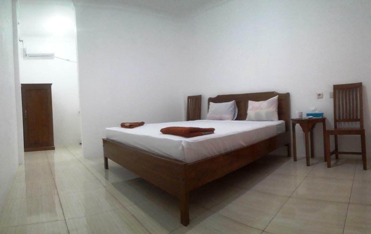 The Teuz B&B Labuan Bajo Ngoại thất bức ảnh